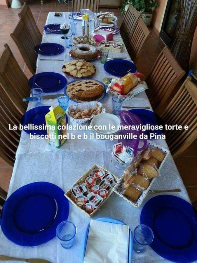 Il Bouganville Oristano Luaran gambar